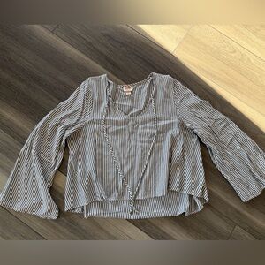 Mossimo Blue/white stripe bell sleeve flowing blouse Size XL